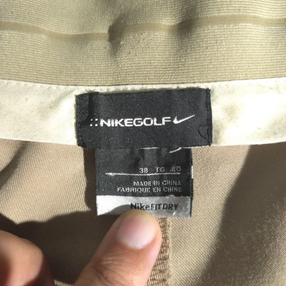 Nike Golf Shorts Mens 38 Beige Pleated Khaki Golfing Casual Walking Performances - Picture 7 of 13